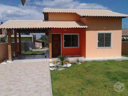 Linda casa de 2qts com lote inteiro (480 metros)