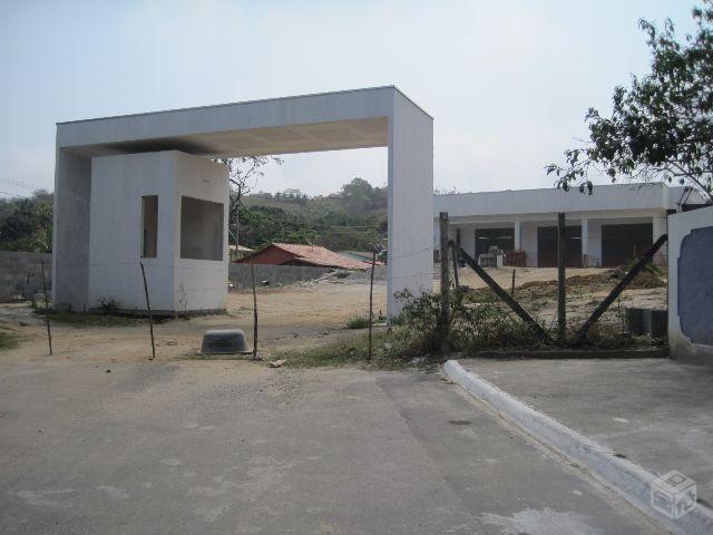 Terrenos em Cond. na Frente da Entrada de Maricá