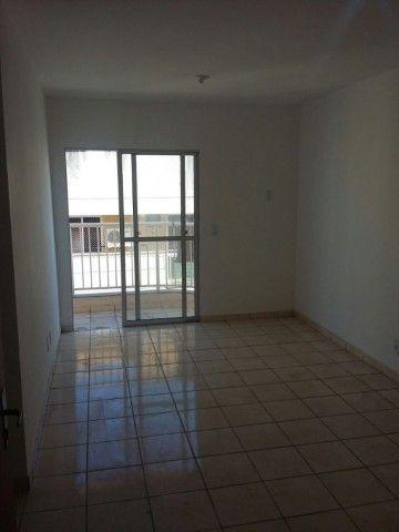 Apartamento 2qts - Cond. Vivendas do Retiro dos Artistas