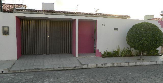 Exelente Casa no Residencial Jardim da Serraria