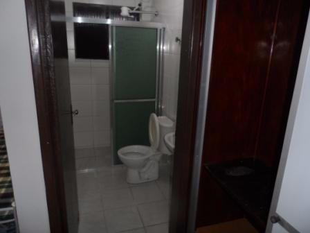 Hostels quarto com banheiro e despesas inclusas