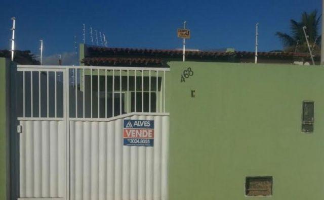 Vende-se: Casa 2/4 com Suíte no Bairro Mangabeira. Realize seu Sonho