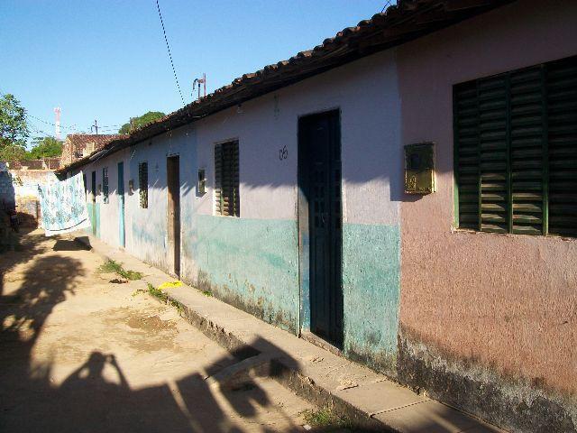 Vendo Vila com 05 casas
