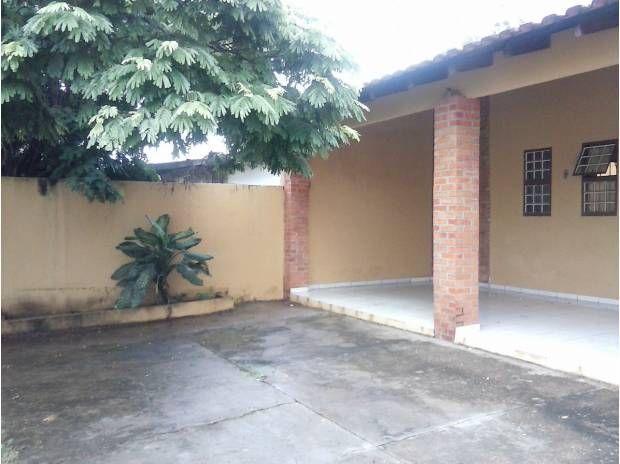 Linda casa prox ao canachue santa amalia e flamboyant santa rosa área construida 100m2 ter