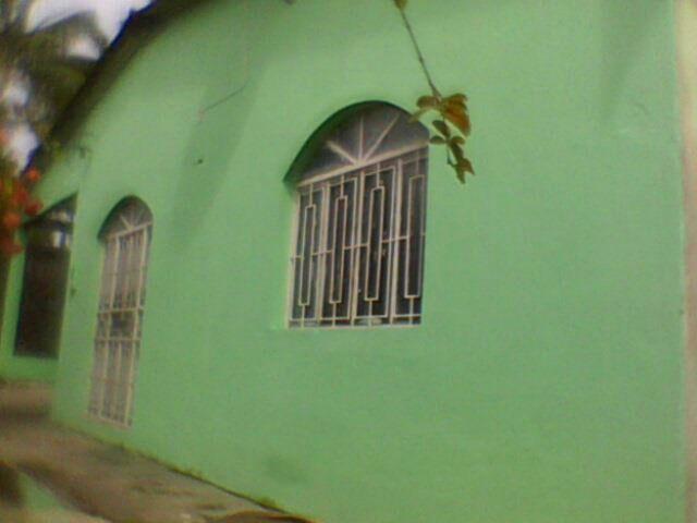 Casa + 3 Kitnets na Torquato Tapajós, prox. ao Nova Era, ampla com garagem, terreno/800m²