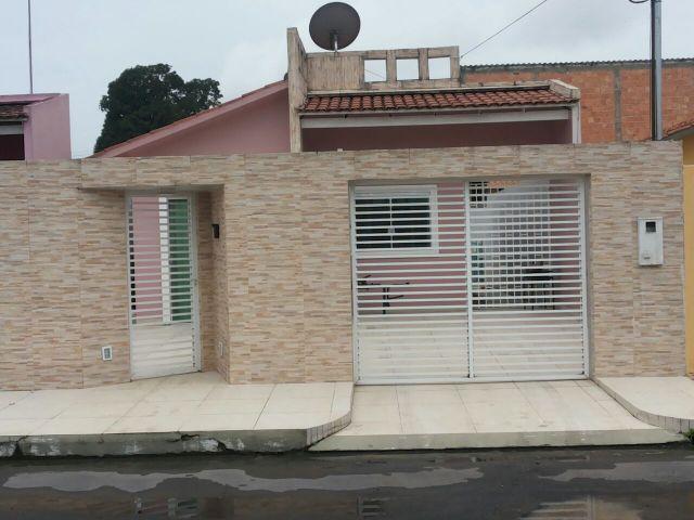 Aluga-se linda casa no Condomínio Villa dos Passáros