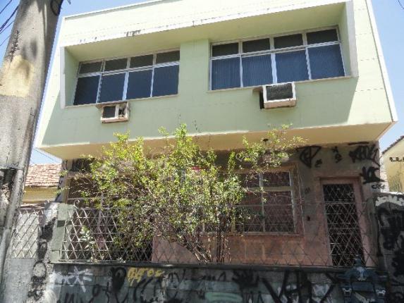 Casa frente de rua na Felisbelo Freire na Penha