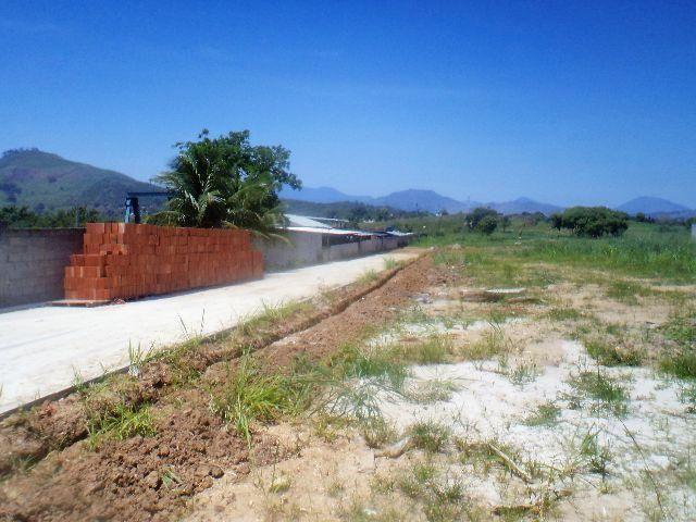 Campo Grande, (Largo do Mendanha),terrenos planos,água,luz,esgoto,(Pequena entrada)