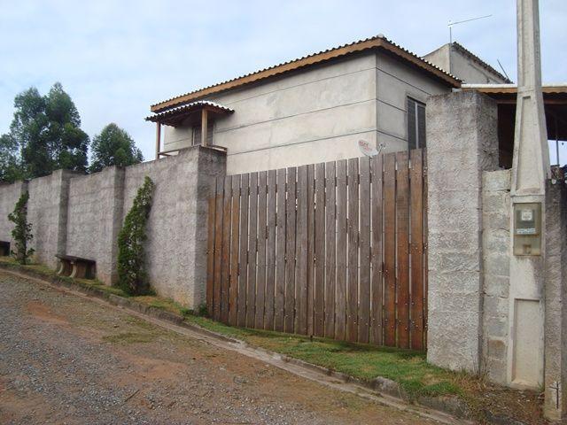 Casa Ibiuna 320 m² 3 dorm 2 suítes 2 salas, 4 ban cond fechado R 400.000,00