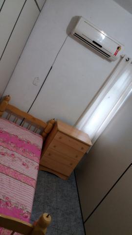 Alugo quarto individual mobiliado no Marape