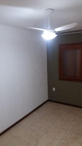 Linda residencia com 2 dormitórios, em avenida proximo a UPA