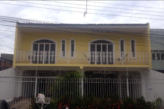Casa p/ Locação,  / MT, B. Dom Aquino, 4 dormitórios, 2 suítes, 3 banheiros, 5 Vagas