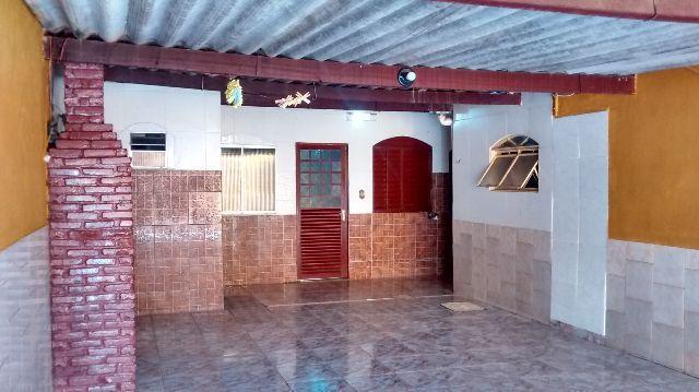 Aluga-se uma casa na Samambaia Norte