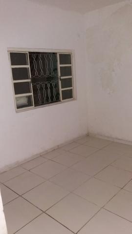 Casa com 3 cômodos somente para RAPAZES!!!