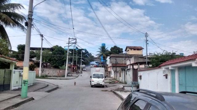 Casa colonial de 1 ª locação de 1 quarto no Coelho aceita carta