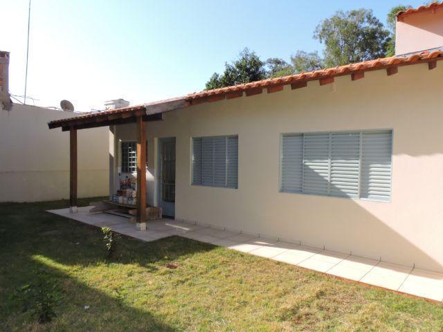 Casa não geminada terreno 260m