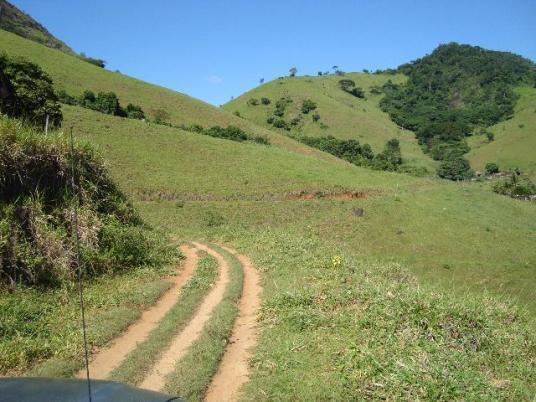 Fazenda 21 Alqueires (48.400) em . Pasto Formado. 2 Casas