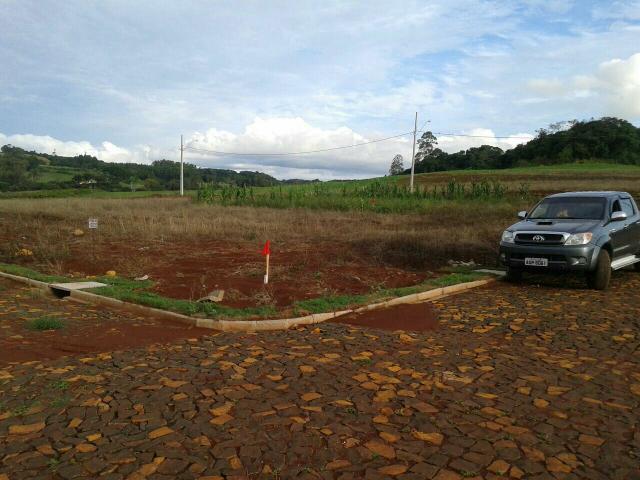 Terreno de esquina em Ampére