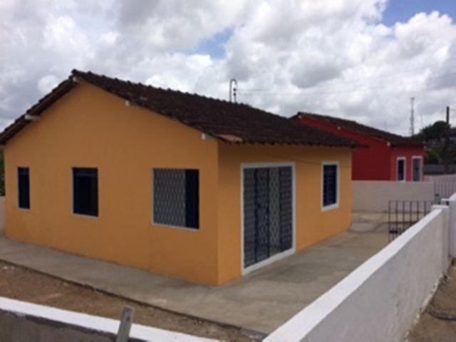 Casas recém reformadas - Novas - Bairro Timbi