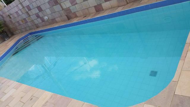 Excelente casa com piscina