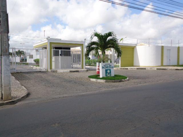 Casa no Condomínio Vila das Palmeiras, no