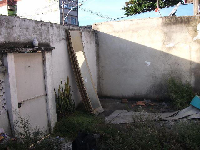 Terreno com casa 2 quartos em Bonsucesso 280m2