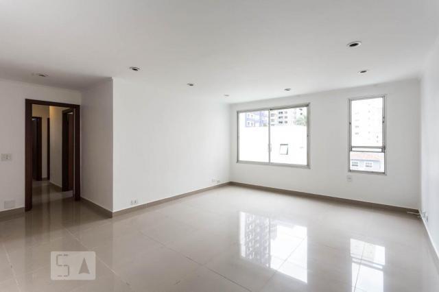 APARTAMENTO no 3º andar com 3 dormitórios e 1 garagem