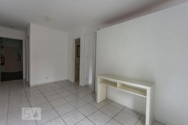 APARTAMENTO no 6º andar com 1 dormitório e 1 garagem