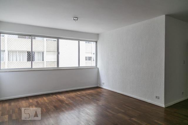 APARTAMENTO no 11º andar com 2 dormitórios