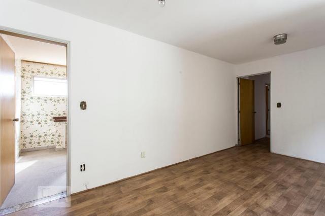 APARTAMENTO no 2º andar com 3 dormitórios e 1 garagem