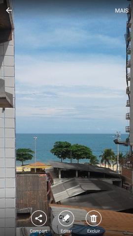 Apartamento na quadra do mar de Itaparica (vista lateral para o mar)