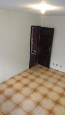 Alugo Apartamento em Vista Alegre