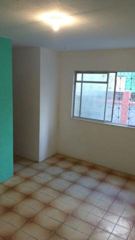 Alugo Apartamento em Vista Alegre
