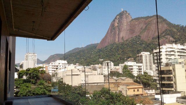 Apartamento Novo, Frente, com 130m², 4qrts, 2suítes, 2 vagas - Botafogo