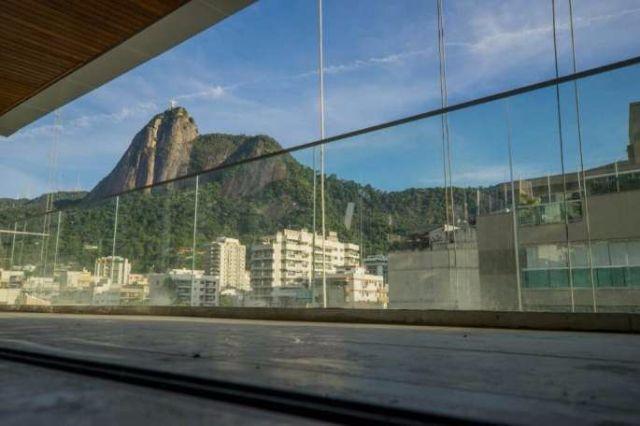 Apartamento Novo, Frente, com 130m², 4qrts, 2suítes, 2 vagas - Botafogo