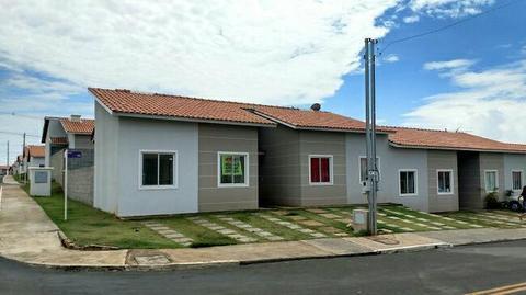 P4322 Casa em condominio // na etapa c no centro valparaiso
