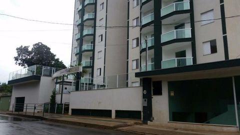 Apartamento no Green Park (Vila Brasília) ou Aluga-se