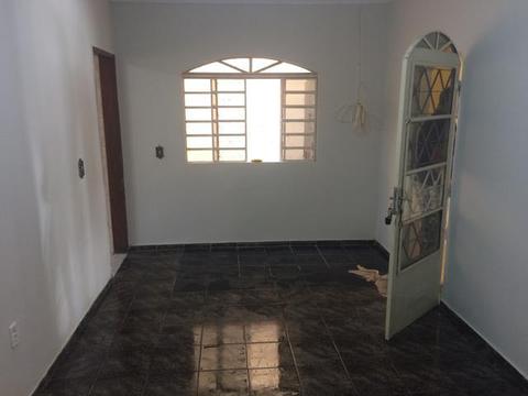 Casa na Qnl com 3 quartos