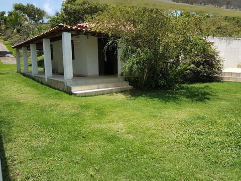 Casa em Jacuípe com piscina e áreacom 1000M2