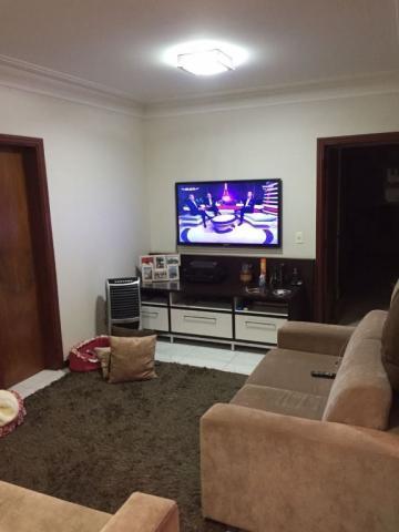 Apartamento Padrão