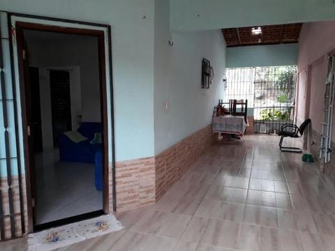 Vende-se Casa na Avenida do Maiobão