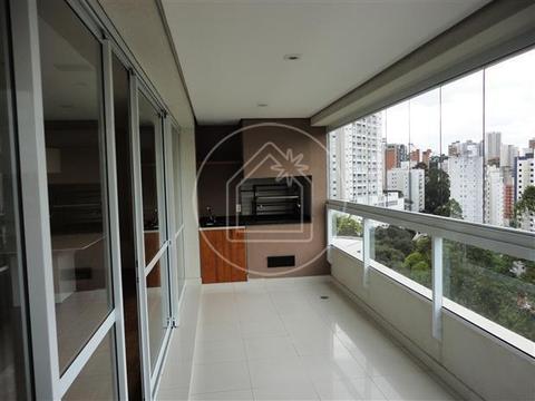 Apartamento Padrão