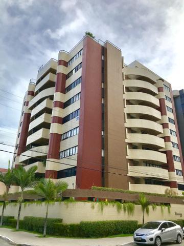 APto na melhor terminação no Edf. Copacabana, com 164m2 e na Jatiuca