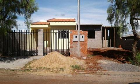 Casa jd Aeroporto 2 qtos + porão 50 m2 c 2 lajes 145 mil reais ac carro ou outro imovel