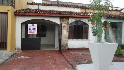 Casa pronta para morar na Rua Gonçalves Ferreira