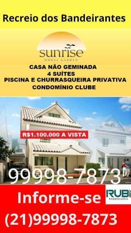 465ML - Casa triplex com 4 quartos e suites no Recreio dos Bandeirantes