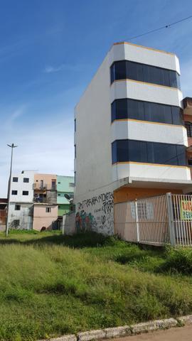 Predio com 4 apartamentos de 2 quartos