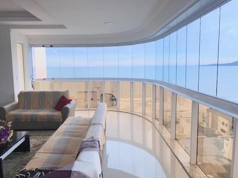 Alugo apartamento na quadra do mar com 4 suítes em  Meia Praia