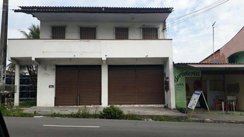 Prédio Comercial e Residencial / Rua Principal do Mutirão