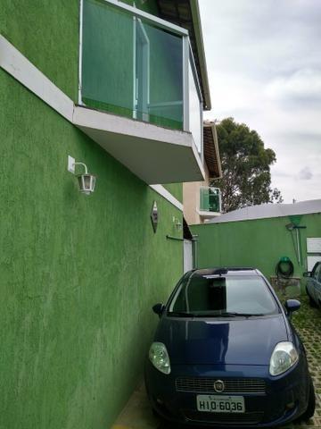 Oportunidade! Linda casa geminada de 02 quartos, localizada no bairro xangri-lá